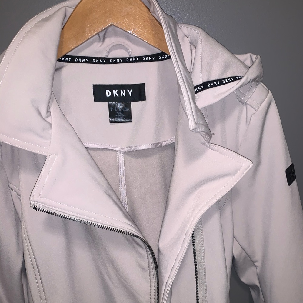 Dkny jacket - Picture 8 of 9